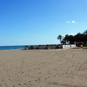https://apartamentos-dona-lucia.es-andalucia.com